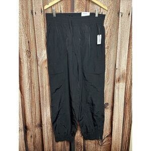 NWT Women's Old Navy High Rise Black Joggers Size M